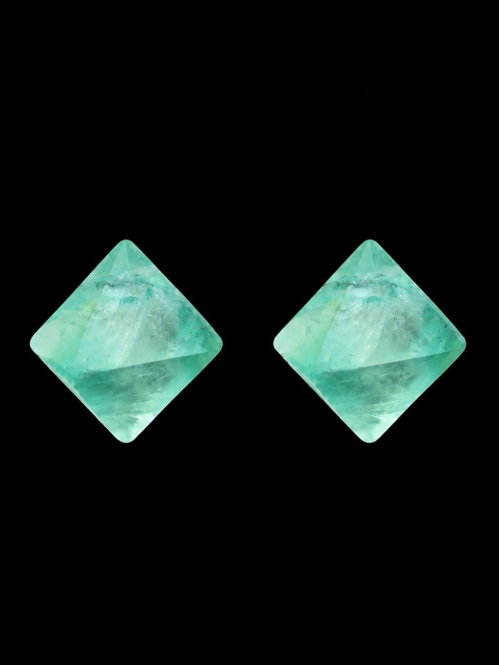 “Octahedral Fluorite” Green Raw Crystal Cube Geometric Octahedron Polygon Studs